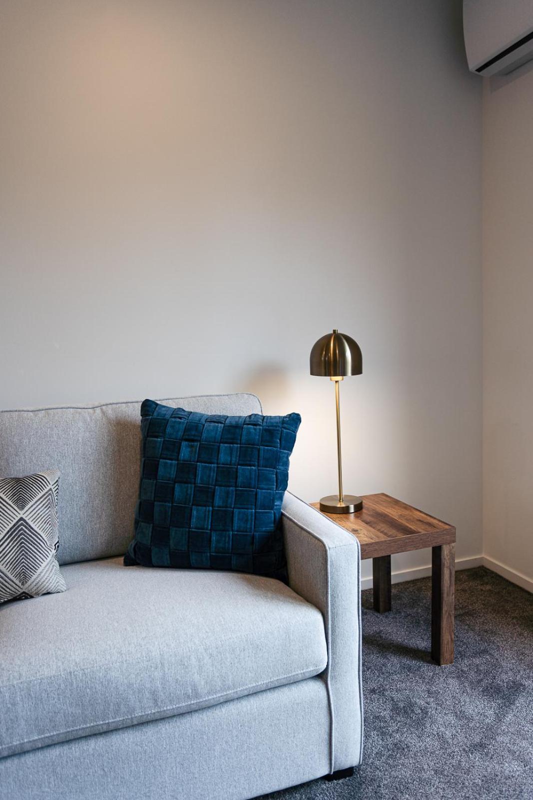 Modern 2 Bedroom Townhouse In Cbd With Parking! Sleeps 5 Christchurch Ngoại thất bức ảnh