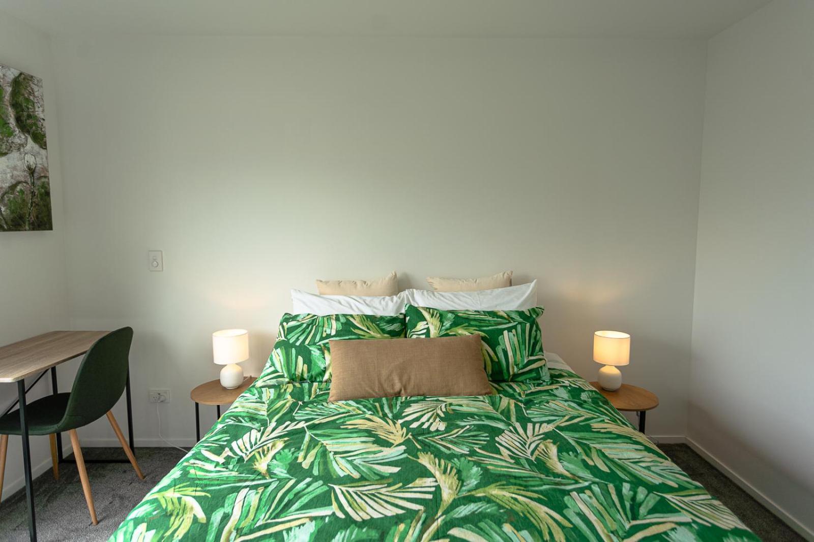 Modern 2 Bedroom Townhouse In Cbd With Parking! Sleeps 5 Christchurch Ngoại thất bức ảnh
