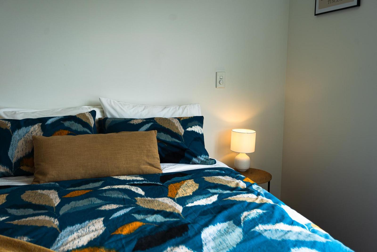 Modern 2 Bedroom Townhouse In Cbd With Parking! Sleeps 5 Christchurch Ngoại thất bức ảnh
