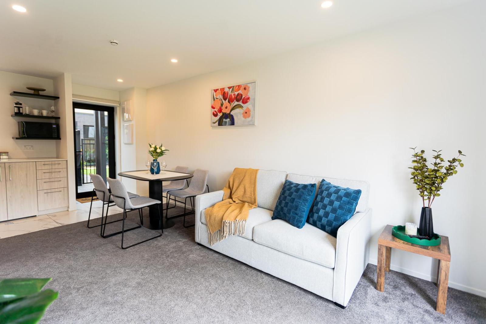 Modern 2 Bedroom Townhouse In Cbd With Parking! Sleeps 5 Christchurch Ngoại thất bức ảnh